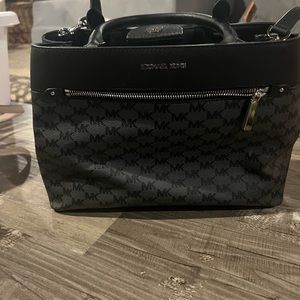 Black Michael kors purse